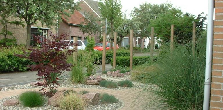 Voortuin halfvrijstaande woning